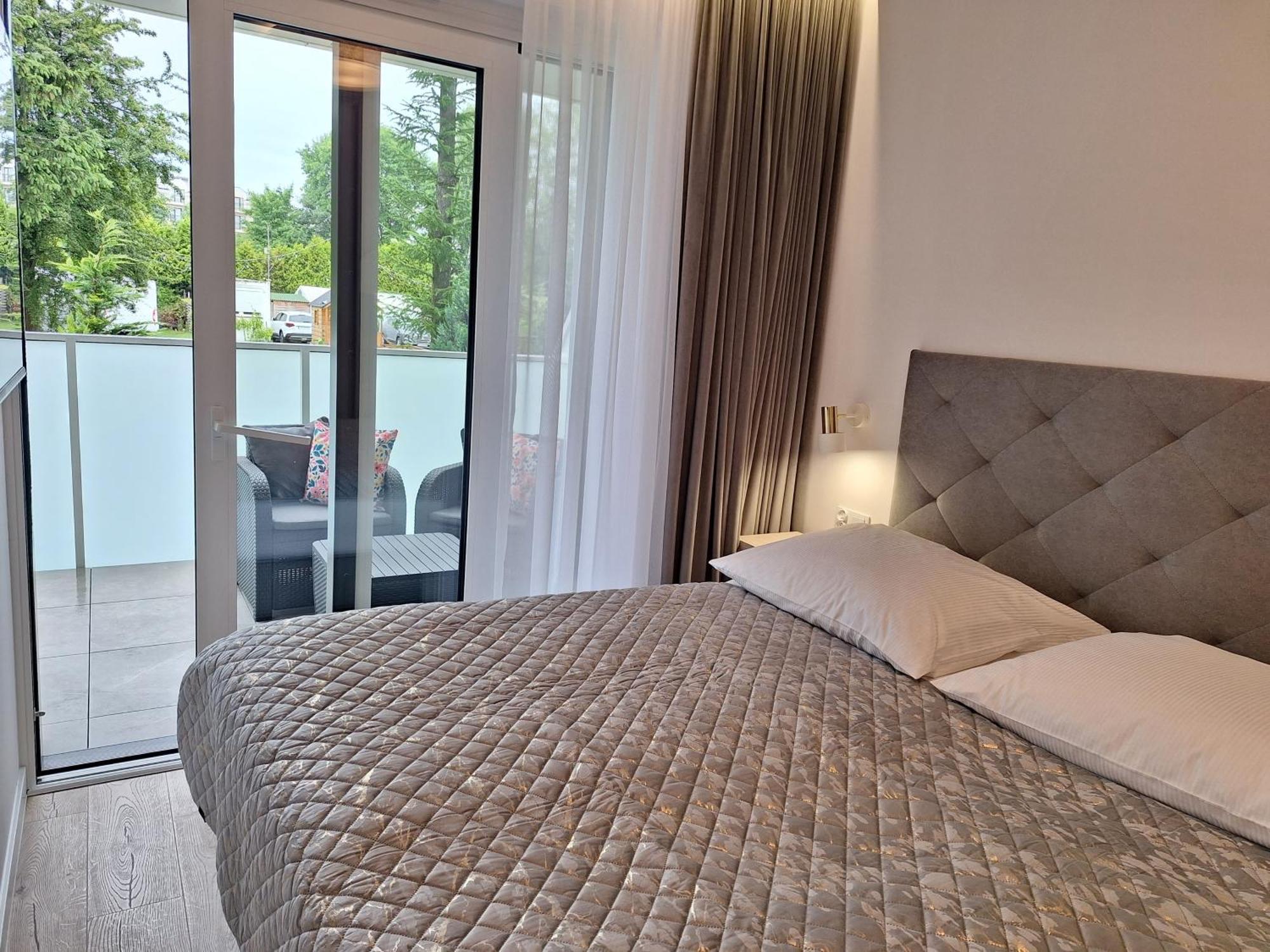 Апартаменты Modern White Kollataja 7A Колобжег Экстерьер фото